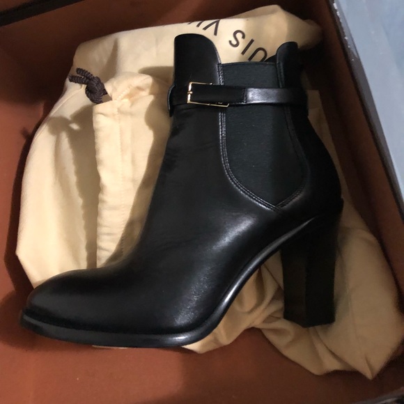 Louis Vuitton boots brand new - Picture 3 of 5